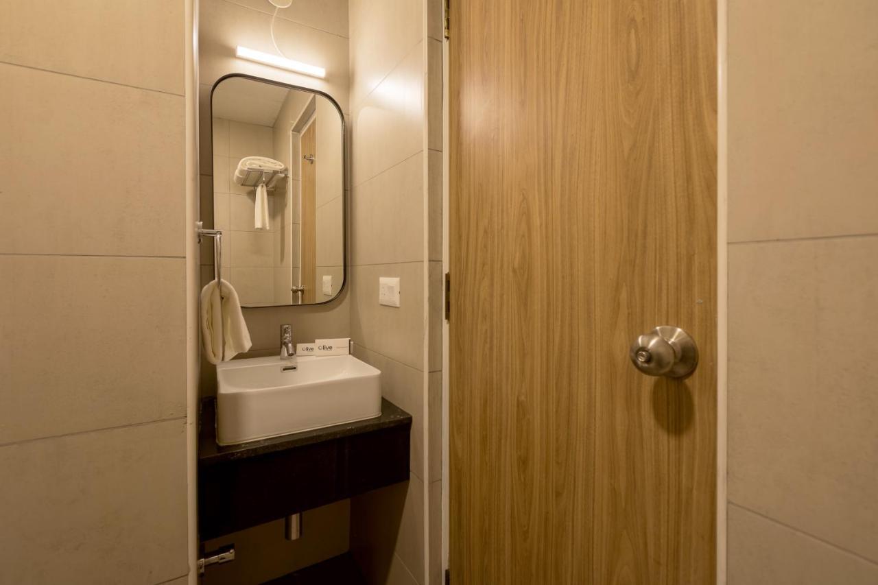 Olive Hotel Indiranagar 100Ft Road By Embassy Group Bangalore Extérieur photo