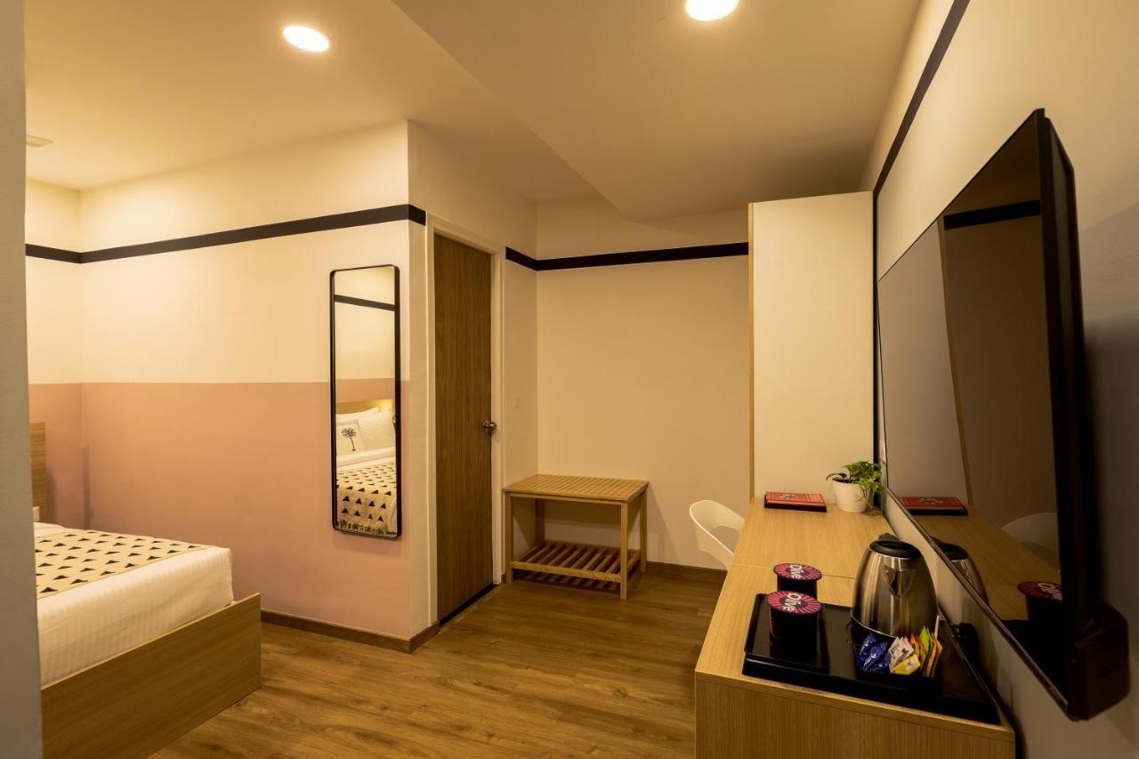 Olive Hotel Indiranagar 100Ft Road By Embassy Group Bangalore Extérieur photo