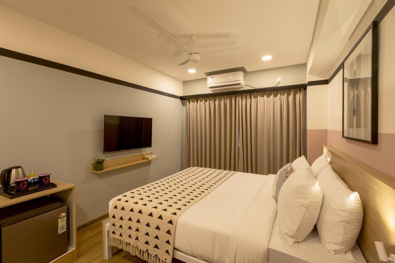 Olive Hotel Indiranagar 100Ft Road By Embassy Group Bangalore Extérieur photo