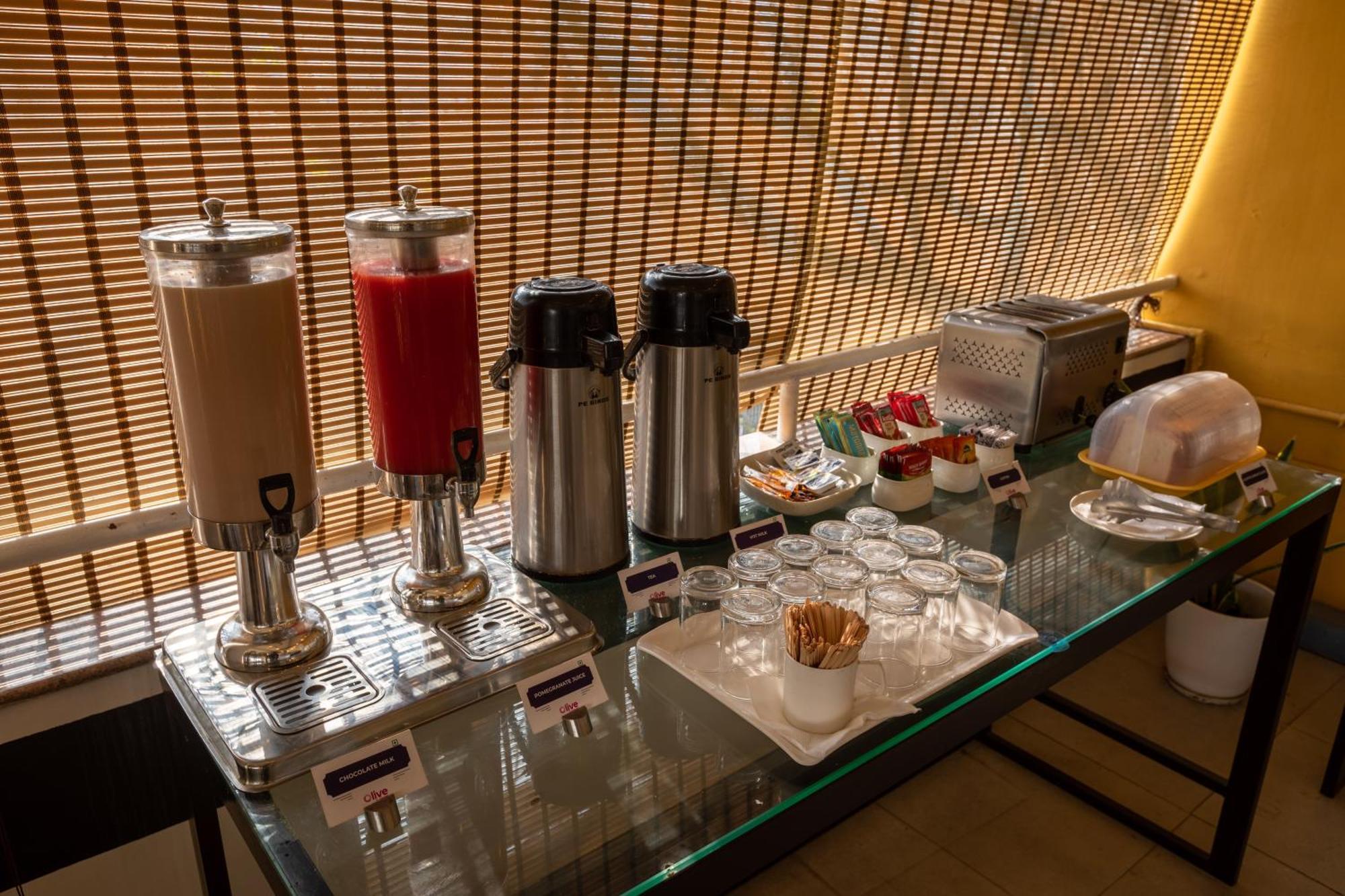 Olive Hotel Indiranagar 100Ft Road By Embassy Group Bangalore Extérieur photo