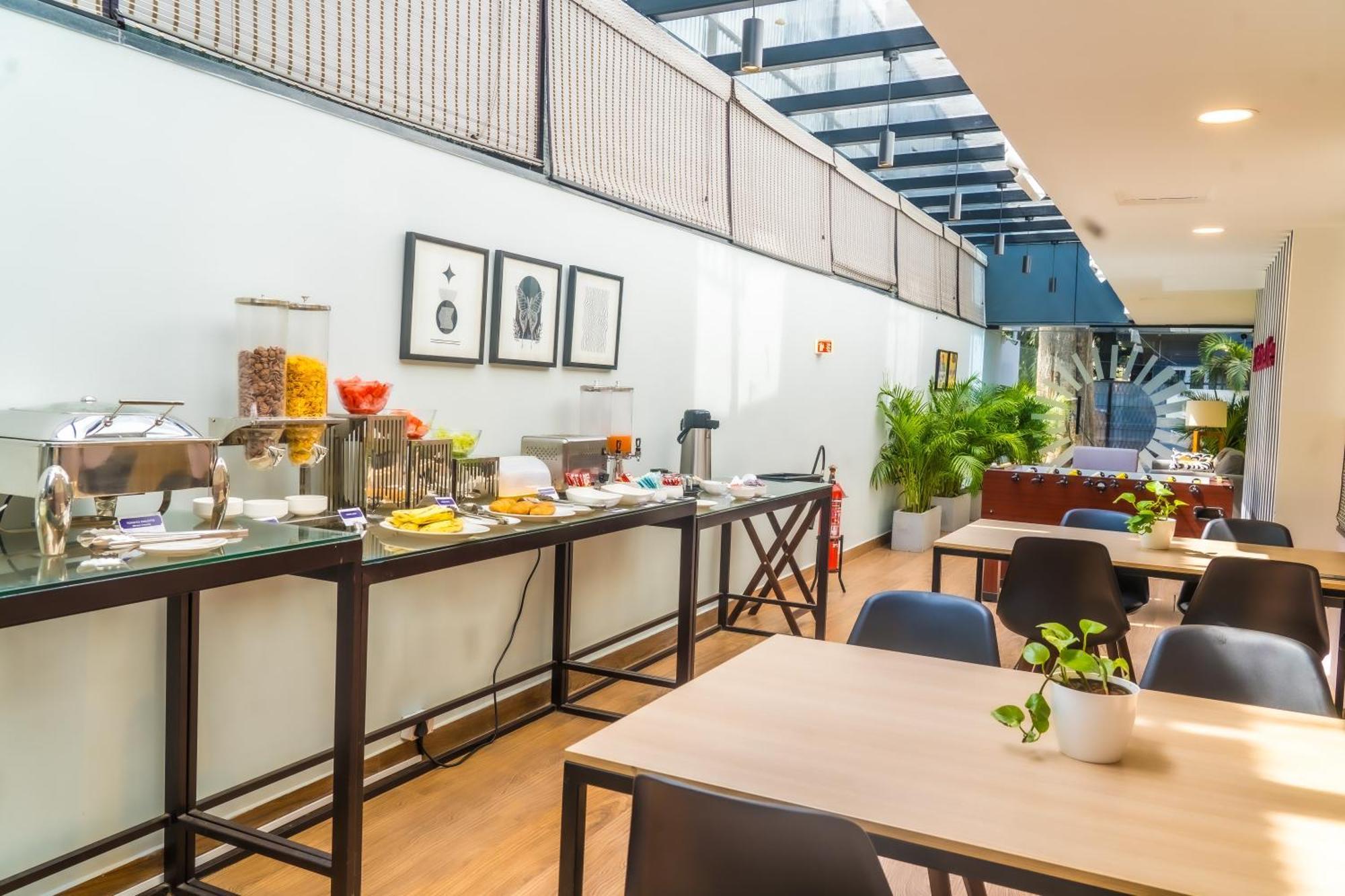 Olive Hotel Indiranagar 100Ft Road By Embassy Group Bangalore Extérieur photo